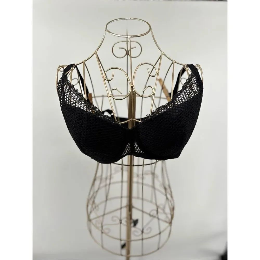 Victoria's Secret Plunge Bra Fishnet Underwire Size 38DD Black